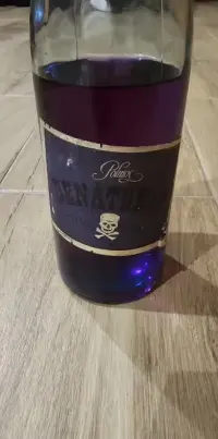 Butelka z denaturatem — ujęcie 2