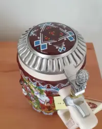 Ceramiczny kufel z pokrywką Meotida — ujęcie 2
