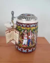 Ceramiczny kufel z pokrywką Meotida — ujęcie 5
