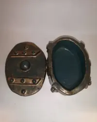 Ceramiczny pojemnik z przykrywką — ujęcie 3