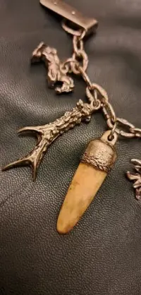 Charivari tradycyjna zawieszka vintage bawarska tyrolska myślistwo — ujęcie 3