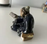 Chiński Mnich czytający figurka ceramiczna retro kolekcjonerska NOWA — ujęcie 5