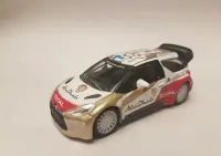 Citroen DS3 WRC rally Abu Dhabi — ujęcie 2