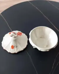 Cukiernica - Bombonierka porcelanowa — ujęcie 4