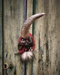 Diabeł Krampus zawieszka Goth Goblincore Witchy — ujęcie 2