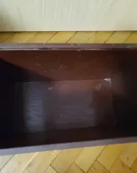 Drewniana skrzynia używana — ujęcie 4