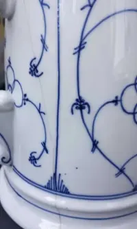 Duży dzbanek, stara porcelana KPM — ujęcie 2