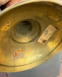 Duży wazon mosiężny z Indi — ujęcie 3