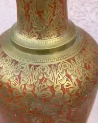 Duży wazon mosiężny z Indi — ujęcie 4
