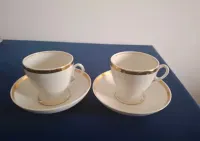 Dwie stare porcelanowe francuskie filiżanki — ujęcie 2