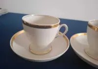 Dwie stare porcelanowe francuskie filiżanki — ujęcie 4