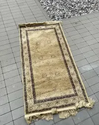 Dywan orientalny z frędzlami — ujęcie 2