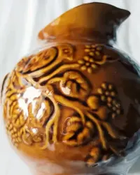 Dzban porcelit w ptasi motyw — ujęcie 3