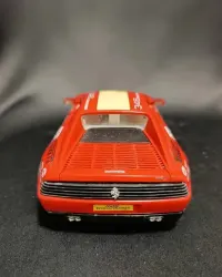 Ferrari 348tb 1989 samochód METALOWY model BURAGO 1/18 — ujęcie 3
