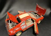 Ferrari 348tb 1989 samochód METALOWY model BURAGO 1/18 — ujęcie 4