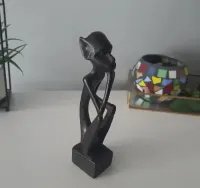 Figurka drewniana afrykańska MYŚLICIELA hand made Kenia — ujęcie 3