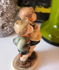 Figurka  Jaś i Małgosia M.I. Hummel Goebel piękna stara porcelana — ujęcie 4