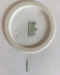 Figurka porcelanowa — ujęcie 2