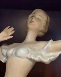 figurka tancerki Wallendorf — ujęcie 5