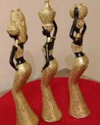 Figurki kolekcjonerskie 3damy złote Glamour — ujęcie 3