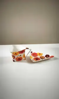 Filiżanka ze spodkiem, yamasen Fine porcelain 24 Gold Collection Japan — ujęcie 2