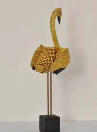 Flaming - origami modułowe 3D, papier metaliczny - złoty kolor - ptak — ujęcie 5