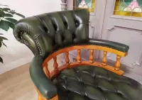 Gabinetowy FOTEL chesterfield kapitański 848/2025 — ujęcie 5
