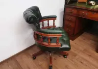Gabinetowy FOTEL chesterfield kapitański 879/2025 — ujęcie 5