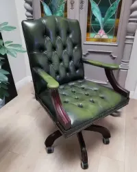Gabinetowy fotel do biurka Chesterfield  908/2026 — ujęcie 3
