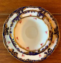 *HAMMERSLEY Wiktoriańska Filiżanka Porcelana Kostna Kobalt Złoto Róże — ujęcie 2