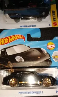Hot Wheels zestaw 4 szt, BMW Ferrari Porsche — ujęcie 2