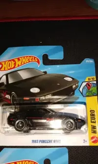 Hot Wheels zestaw 4 szt, BMW Ferrari Porsche — ujęcie 3