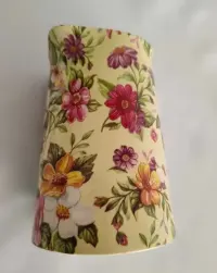 Irlandzki uroczy ceramiczny mlecznik — ujęcie 2