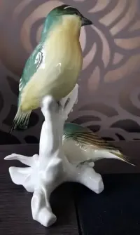 Karl Ens figurka z porcelany ptaszki — ujęcie 3