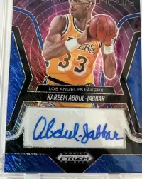 Karta limitowana z autografem Panini Prizm Black Kareem Abdul-Jabbar 24/25 — ujęcie 3
