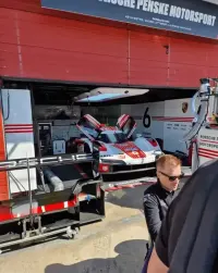 Karta Porsche Penske z autografem Laurens Vanthoor WEC 6H Imola 2024 — ujęcie 4