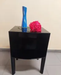 Kartell small ghost Busyer czarny nocna szafka/stolik vintage — ujęcie 3