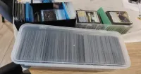 Karty Magic the gathering MTG, kolekcja o wartości 2000 zł za  50% ceny rynkowej. 888 kart — ujęcie 2