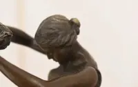 Kobieta z Wieńcem Laurowym - Figura Rzeźba z Brązu - Dekoracja — ujęcie 5