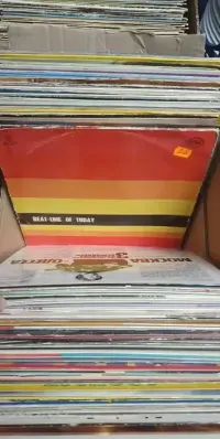 Kolekcja 200 płyt winylowych vinyli MIX tematyczny — ujęcie 5