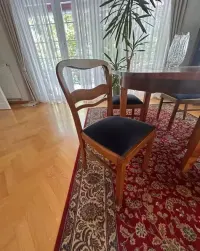 Kolekcja mebli antycznych i vintage: Szafa Art Deco, Sekretarzyk Biedermeier, Stół, Konsola, Dywan perski — ujęcie 4