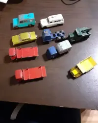 Kolekcja starych, metalowych, ciężarowych resorków Matchbox z lat 60 — ujęcie 2
