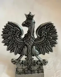 Kolekcjonerski orzeł polski, posrebrzany — ujęcie 2