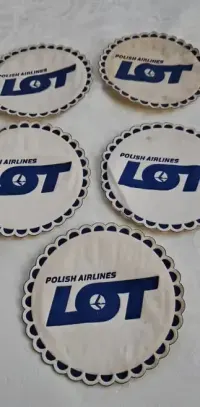Kolekcjonerskie podkładki, podstawki pod napoje z Polski Linii Lotniczych LOT z epoki PRL-u — ujęcie 2