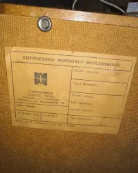 Komoda z czasów prl — ujęcie 3