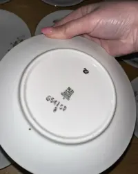 Komplet 12 talerzy włocławek stara porcelana PRL w kwiaty deserowe — ujęcie 4