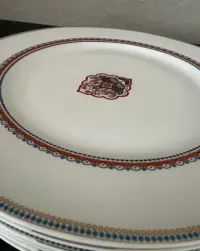 Komplet 6 talerzy obiadowych Karaca 28 cm – porcelana, elegancki orientalny wzór — ujęcie 2