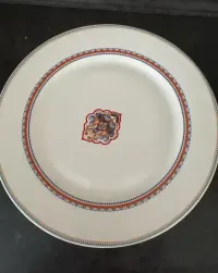 Komplet 6 talerzy obiadowych Karaca 28 cm – porcelana, elegancki orientalny wzór — ujęcie 4