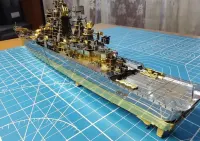 Krążownik Piotr Wielki złożony metalowy model Piececool 31 cm 270 elementów 1:800. Okręt dowództwa Floty Północnej z czasów katastrofy Kurska. — ujęcie 3