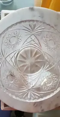 Kryształowa misa z pokrywką 17 cm PRL — ujęcie 2